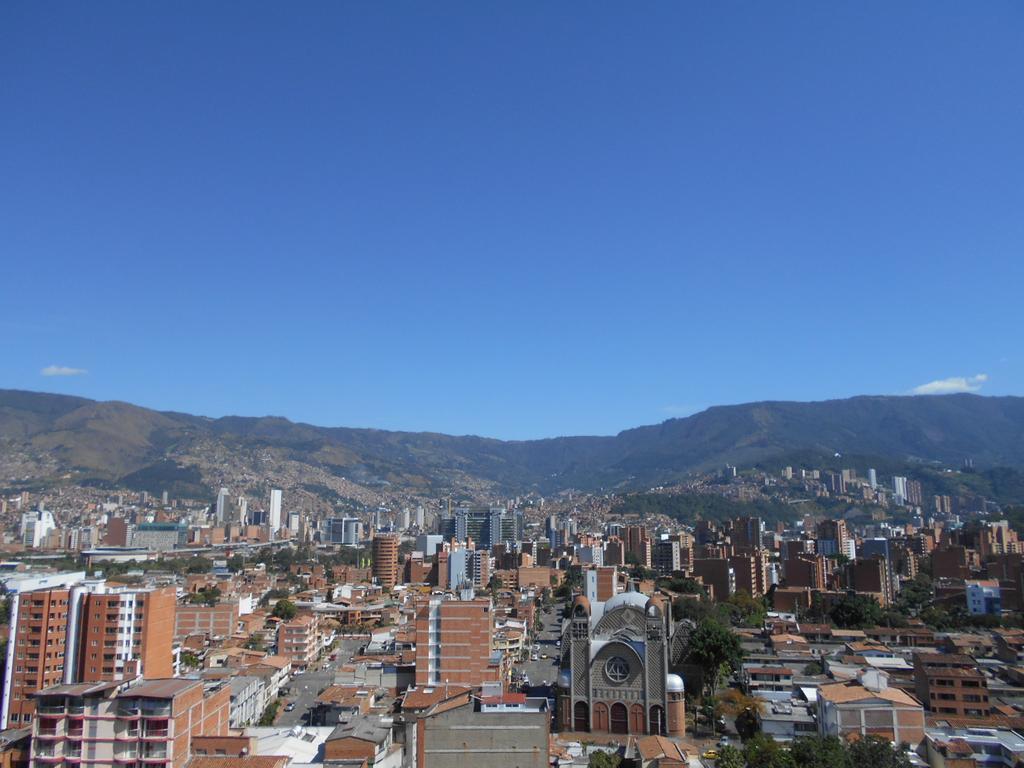 San Peter Suites Medellín Zewnętrze zdjęcie
