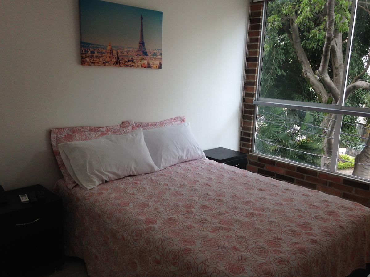 San Peter Suites Medellín Zewnętrze zdjęcie